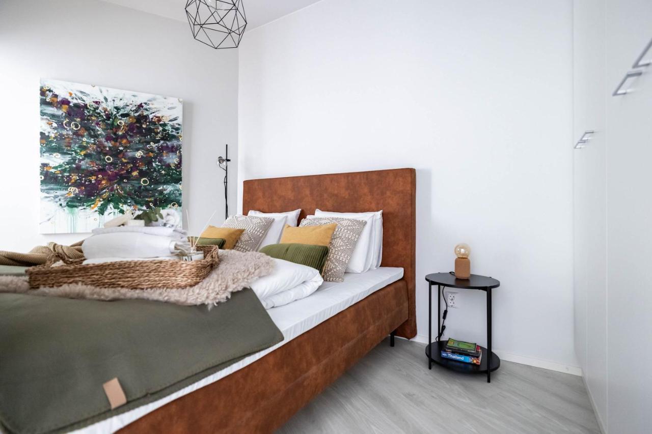 Arctic Golden Sun City Suite Рованиеми Экстерьер фото